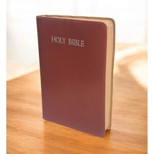 Holy Bible New King James Version Red Letter, Dictionary,1984 Thomas Nelson NKJV